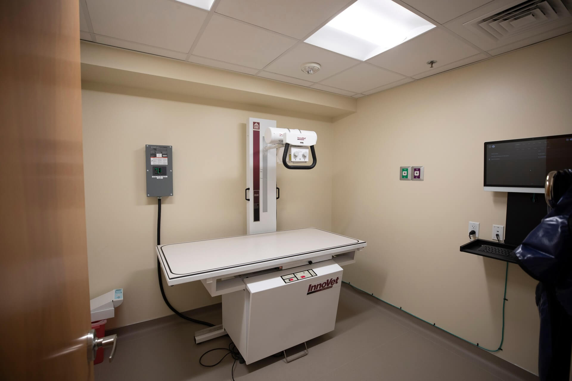 Boarding kennels – Everhart Veterinary Medicine, Village of Cross Keys