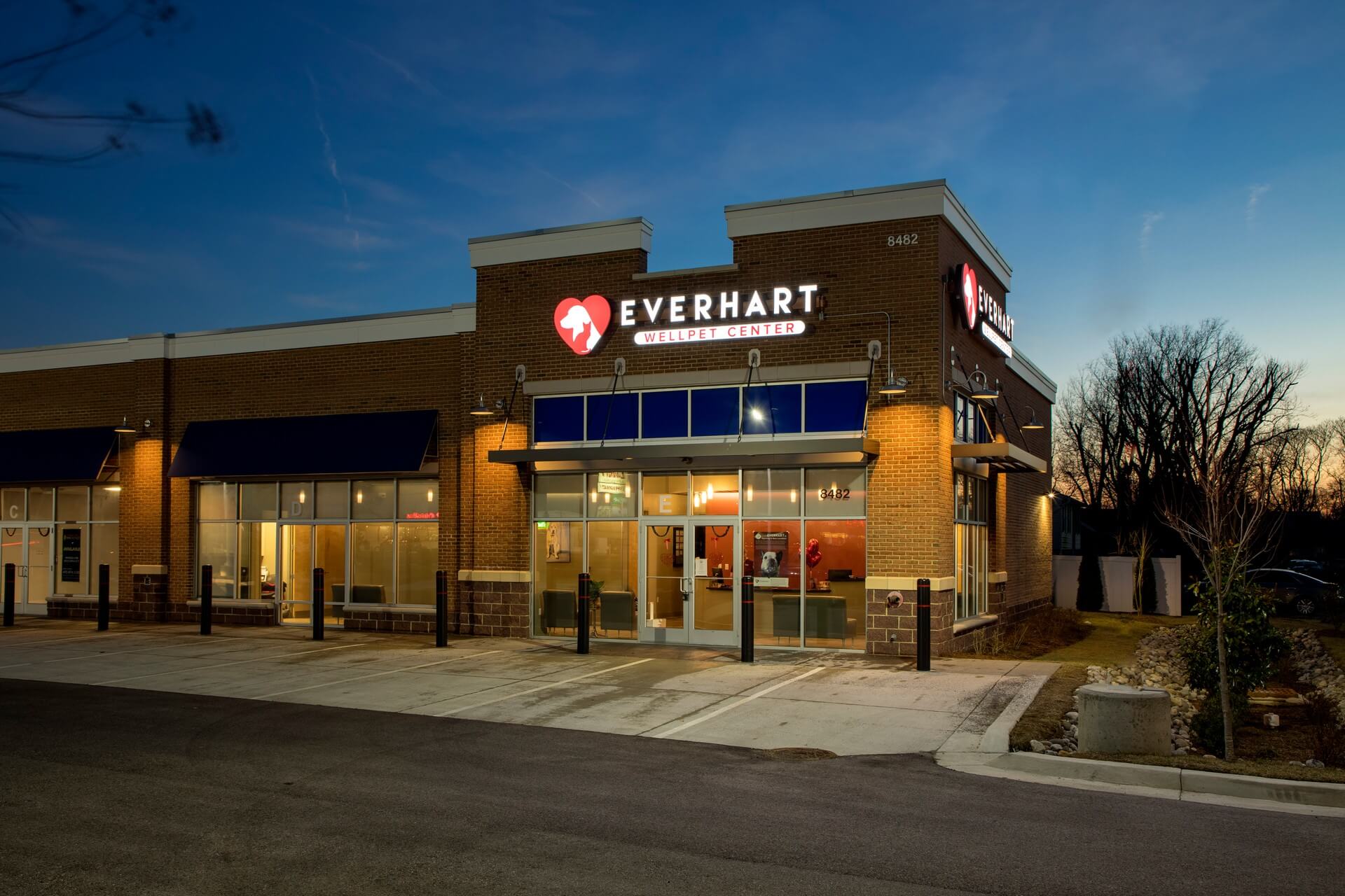 Storefront – Everhart WellPet Center