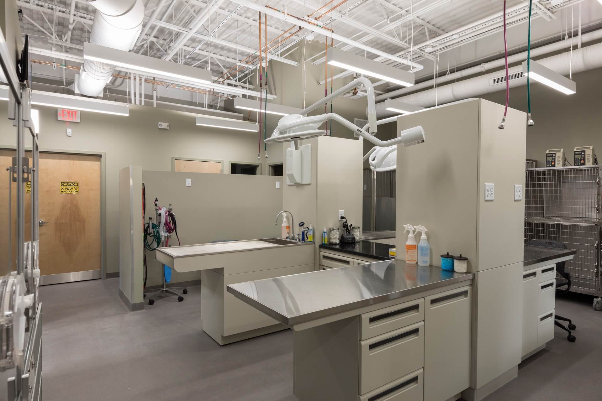 Surgical suite – Everhart WellPet Center